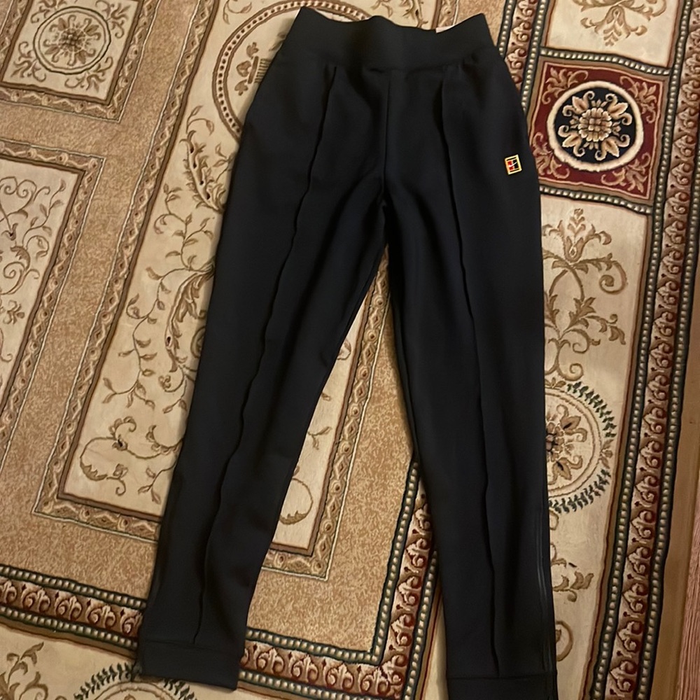 Women nike joggers